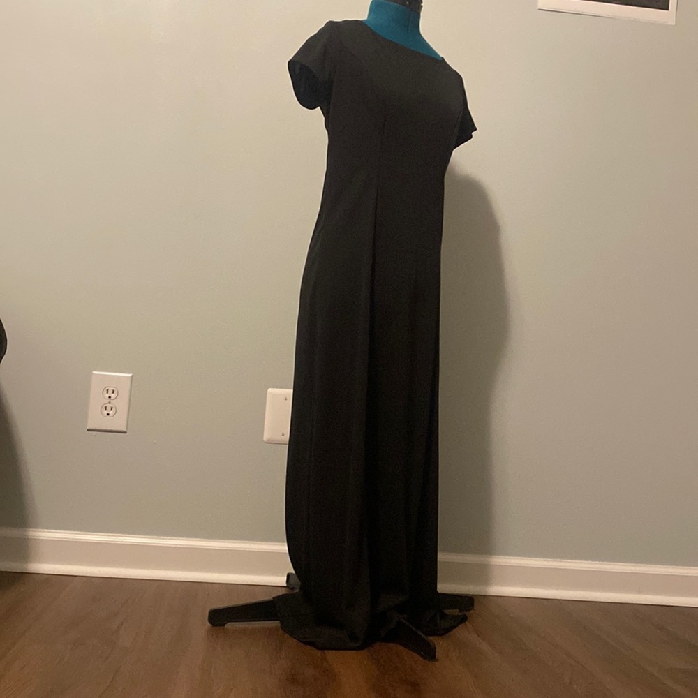 Junior 5/6 long black sheath dress